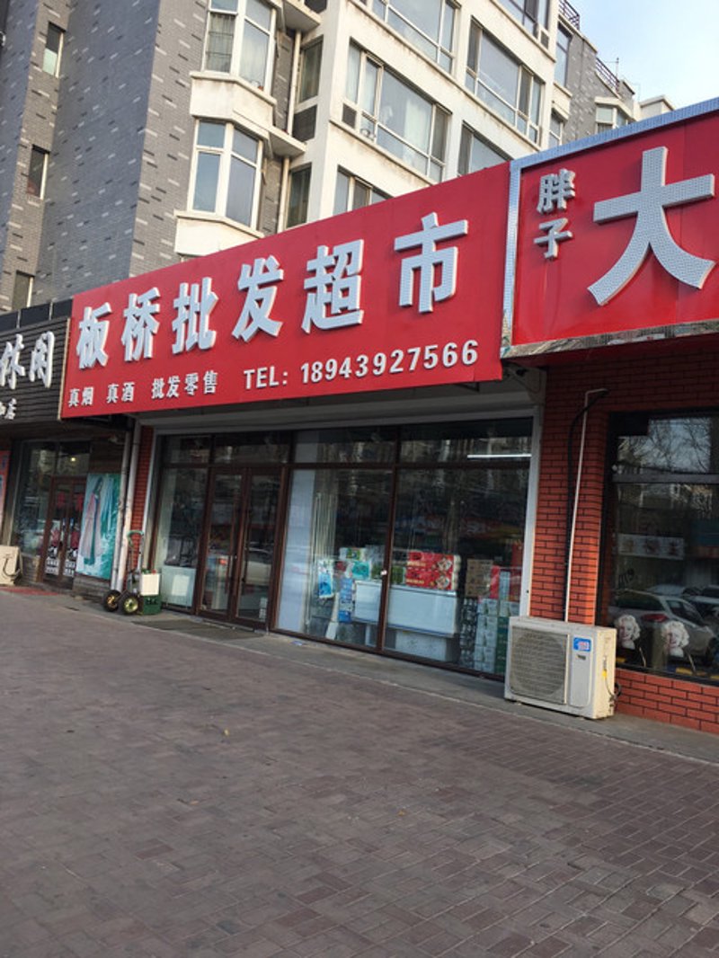 商贸公司在我国经济体系中占据着举足轻重的地位，那么它们究竟属于哪个行业呢？让我们一起深入了解。